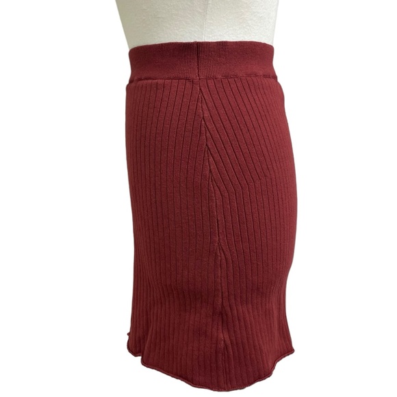 Free People pull on sweater skirt with wrap front medium - Picture 5 of 10